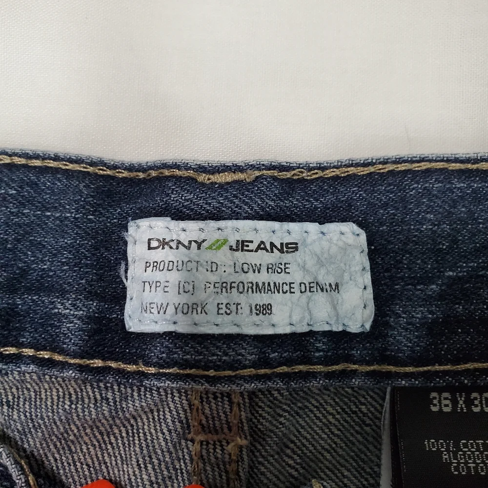 DKNY Soho Straight Leg Men's Jeans 36X30 Low Rise Distressing KBRU5629